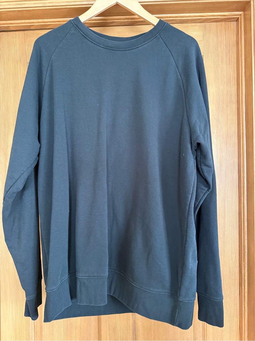 Organic Cotton Men's Crewneck Sweater - Black